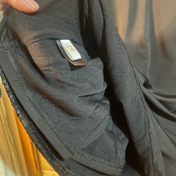 White House Black Market sequin blouse - Picture 6 of 7